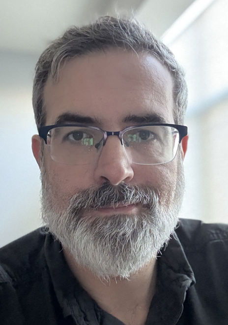 Headshot of Matthew Riddle